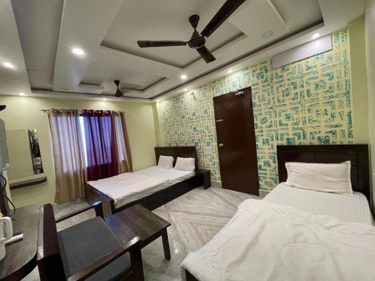 Dubby Indian Hotel Inn ! Purî Extérieur photo